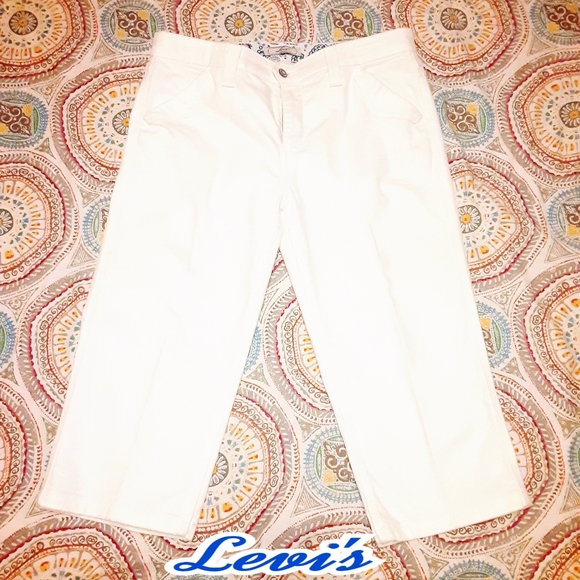 Levi's Tummy Flattening Wide Leg Crop Stretch Jean - Picture 1 of 16